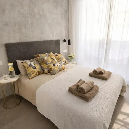 Sunny Coast Apt. 3br, 2baths, Ac & Heated Pool * Торевьиа