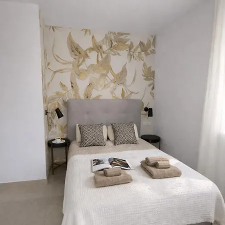 Sunny Coast Apt. 3br, 2baths, Ac & Heated Pool Апартаменты *