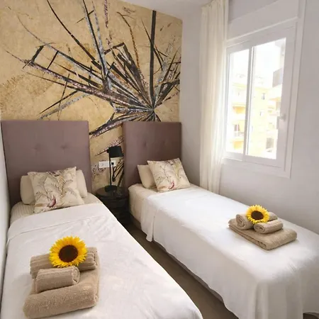 Sunny Coast Apt. 3br, 2baths, Ac & Heated Pool Appartement Torrevieja